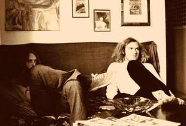 Click here to enter Van Hamersveld Museum of Art. Rick Griffin & John Van Hamersveld, Photo Victor Moscoso - 1968. © John Van Hamersveld.